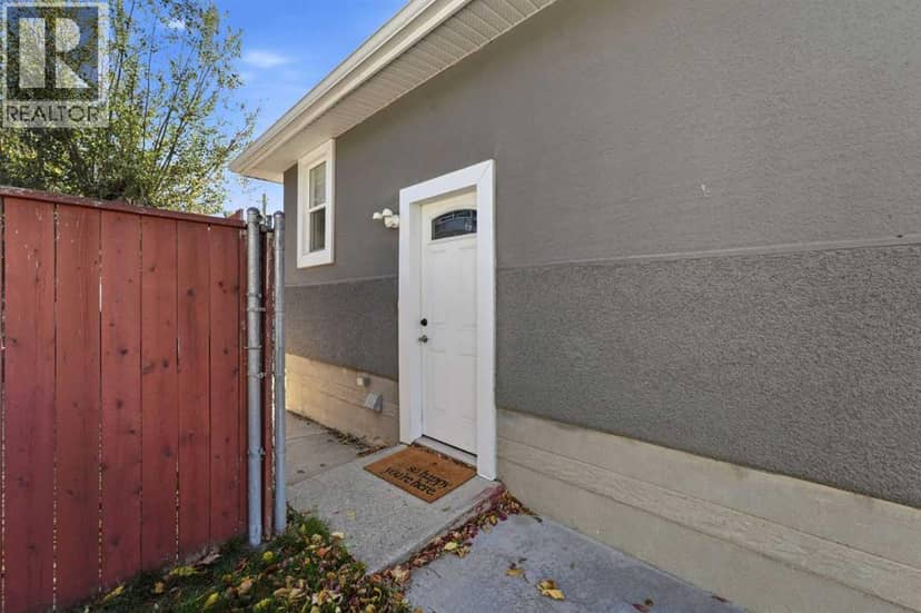 4205 35 Street — photo 15 of 33