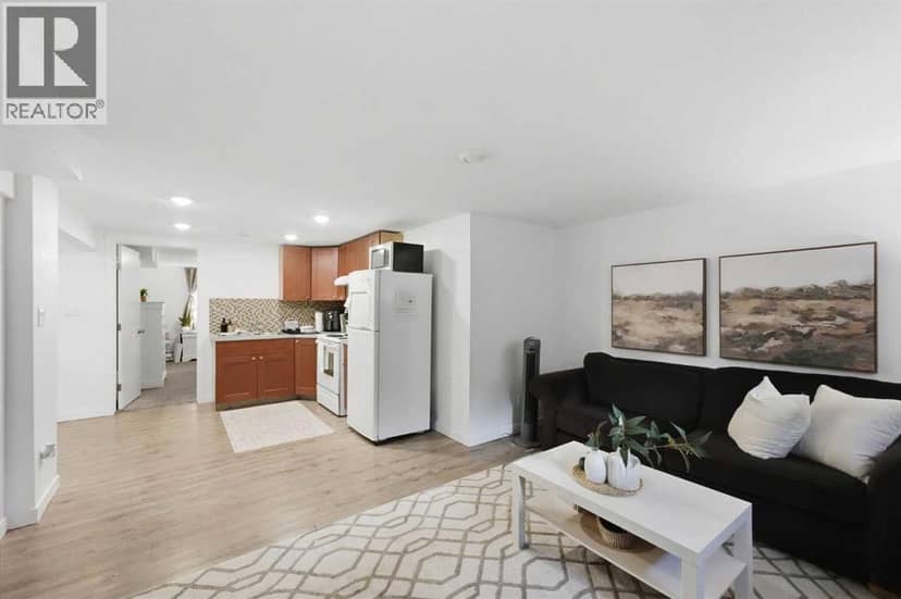 4205 35 Street — photo 18 of 33