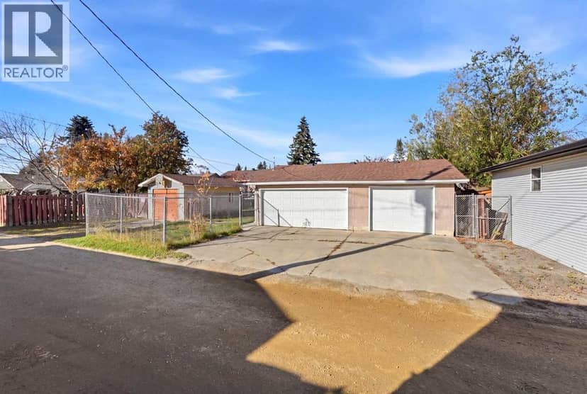 4205 35 Street — photo 31 of 33