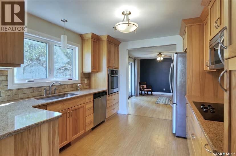 809 Athabasca STREET E, Moose Jaw, photo 5