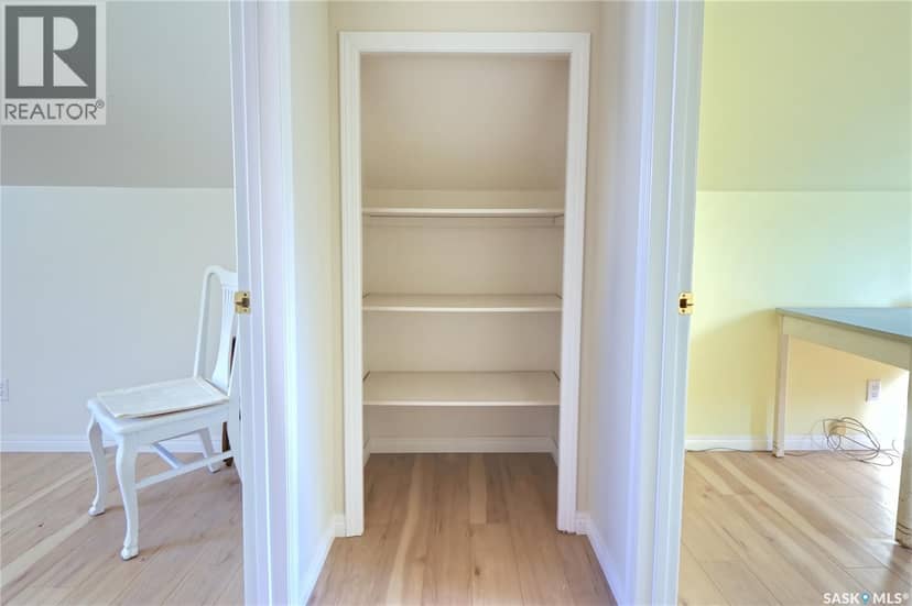 809 Athabasca STREET E — photo 14 of 32