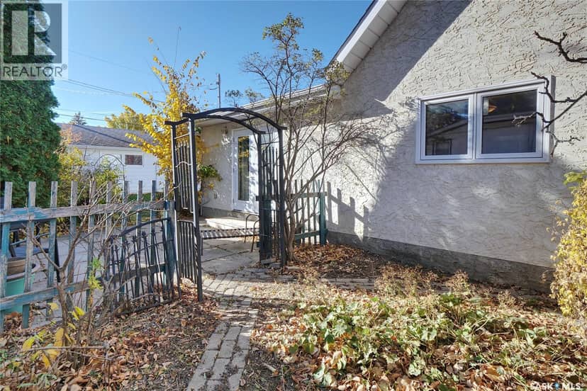 809 Athabasca STREET E — photo 27 of 32