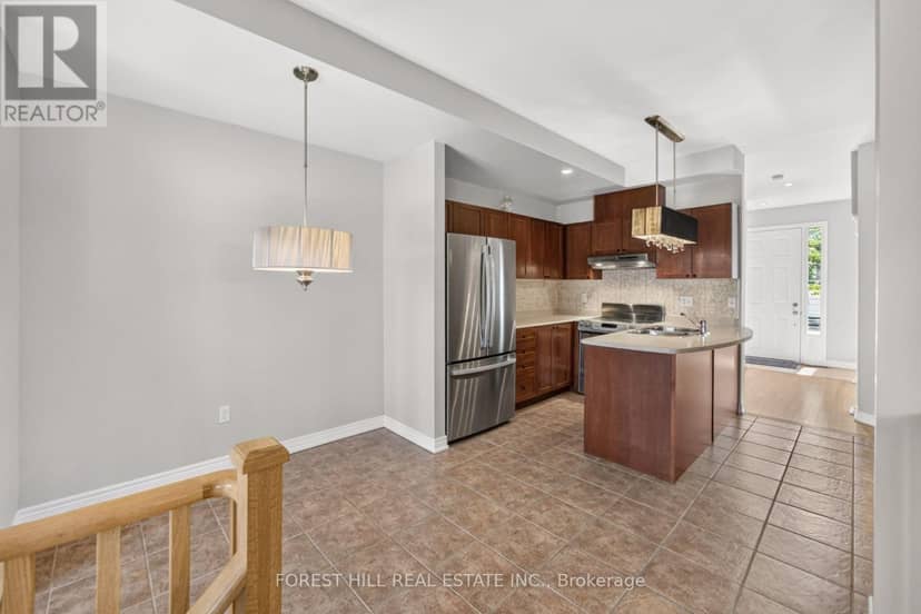3549 Eglinton Avenue W — photo 12 of 29