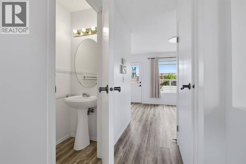 15 Coventry Link NE, Calgary, photo 6