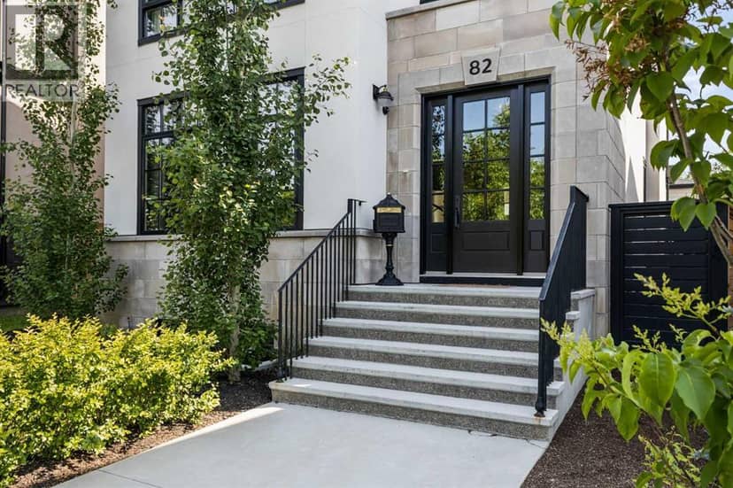 82 Valour Circle SW, Calgary, photo 3