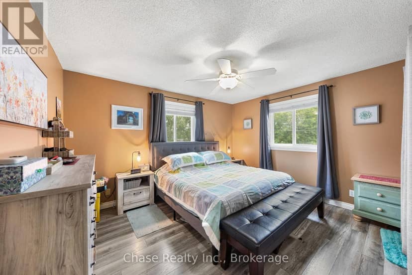 363 Wardell Street — photo 11 of 38