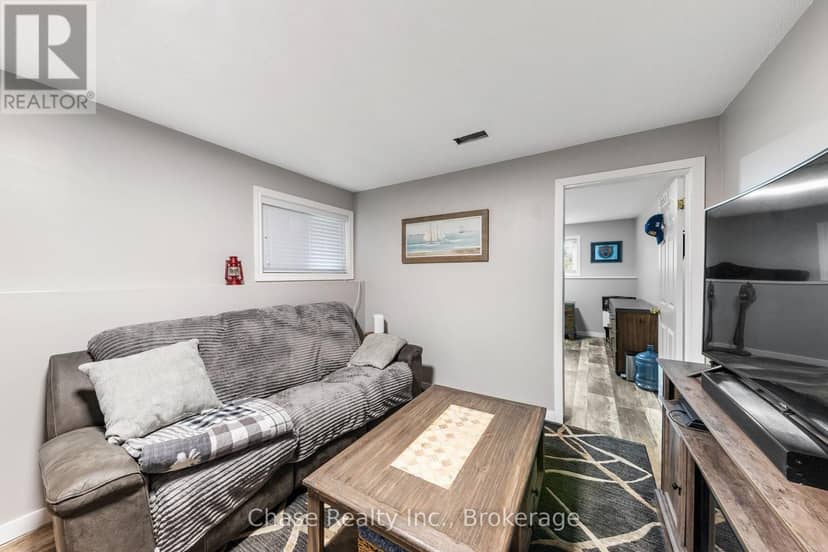 363 Wardell Street — photo 22 of 38