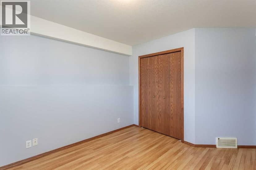 273 Kendrew Drive — photo 21 of 40