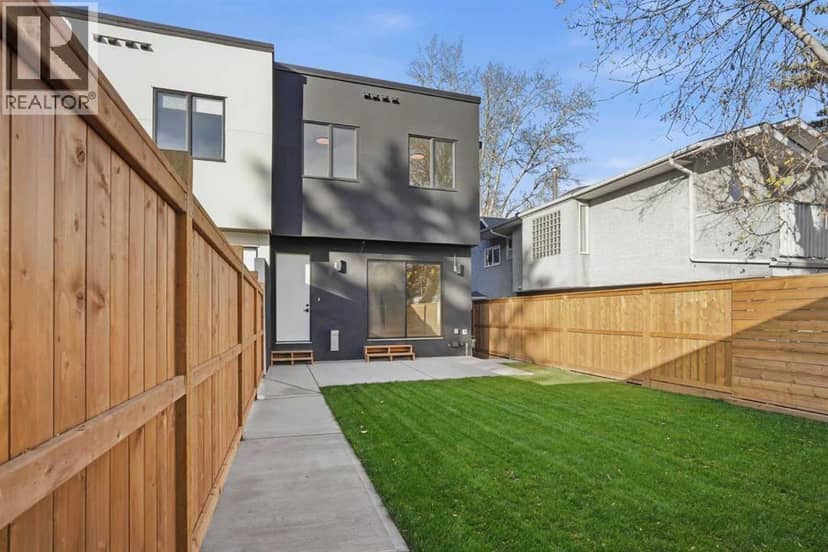 249 22 Avenue NE — photo 39 of 40