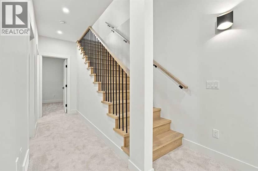249 22 Avenue NE — photo 33 of 40