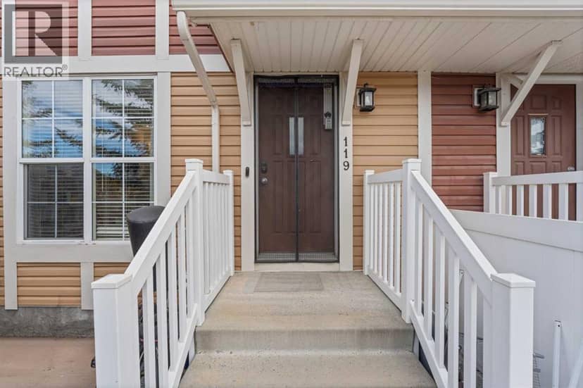 119 New Brighton Villas SE, Calgary, photo 3