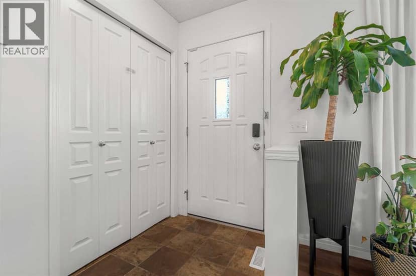 119 New Brighton Villas SE, Calgary, photo 7