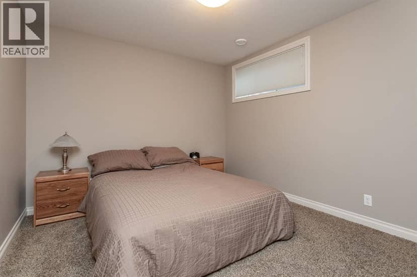 88 Kershaw Close — photo 39 of 40