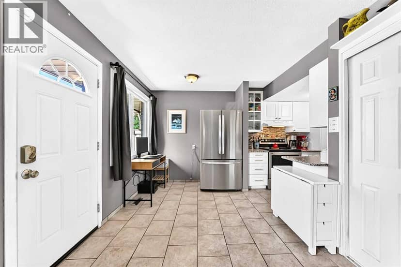 2, 1055 72 Avenue NW, Calgary, photo 8