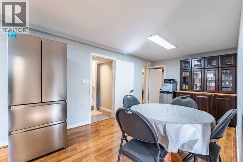 208 Woodpark Place SW — photo 23 of 40