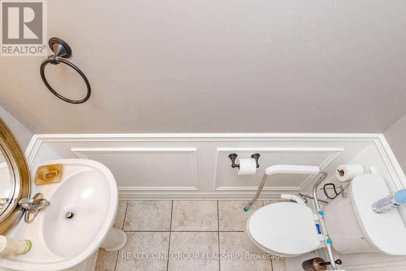 715 Casarin Crescent — photo 17 of 40