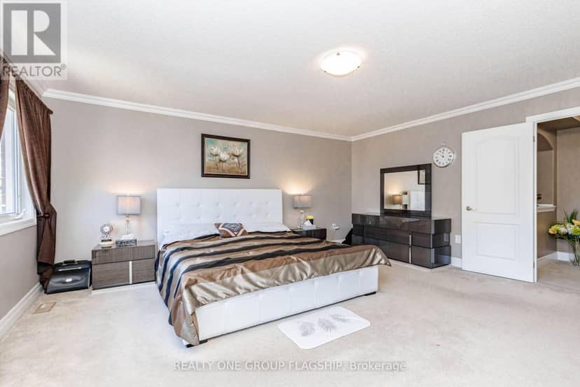 715 Casarin Crescent — photo 23 of 40