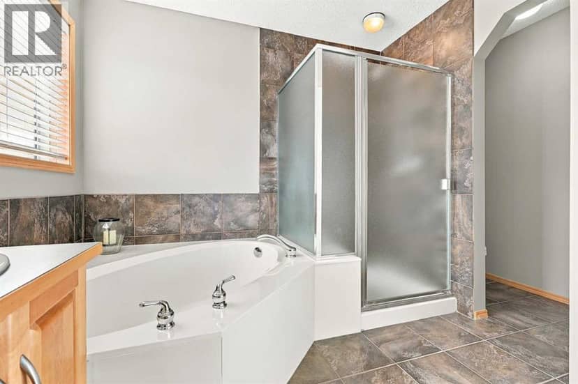 112 Eversyde Way SW — photo 23 of 40