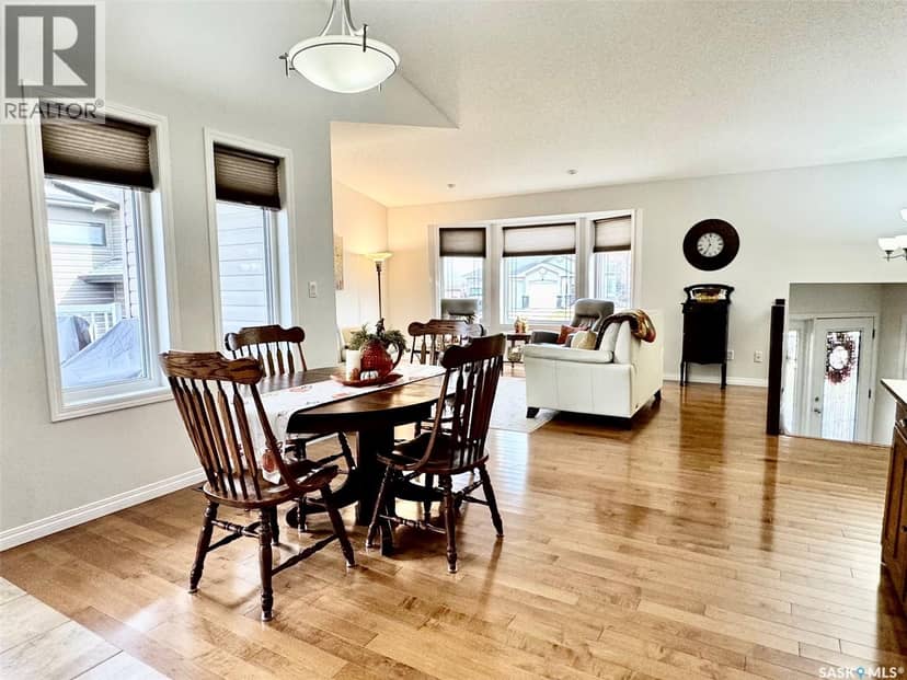 905 Water Ridge CRESCENT — photo 12 of 40