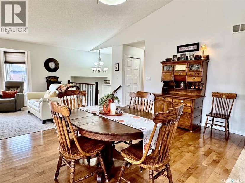 905 Water Ridge CRESCENT — photo 10 of 40