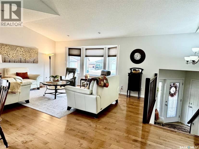 905 Water Ridge CRESCENT — photo 9 of 40