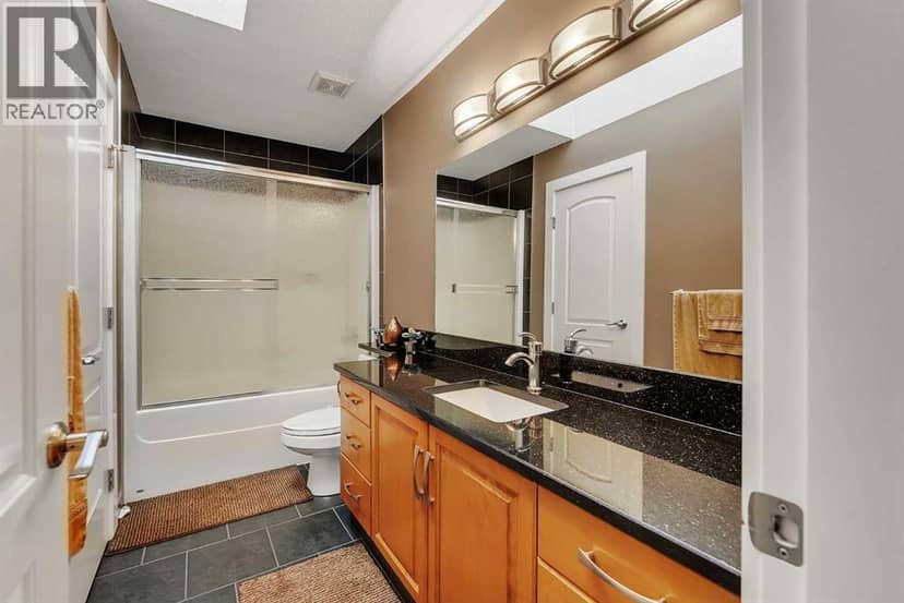 220 East Lakeview Place — photo 36 of 40