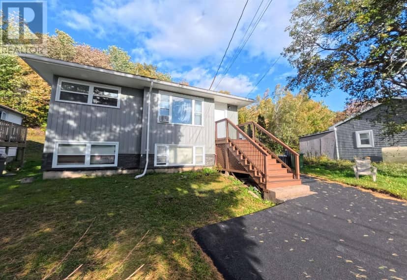 23 Mountain Avenue, Dartmouth