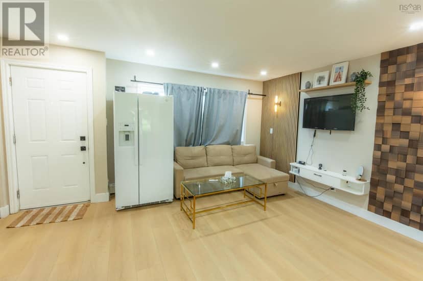 23 Mountain Avenue — photo 12 of 27