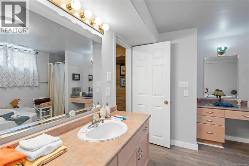 1072 Roberton Blvd — photo 40 of 40