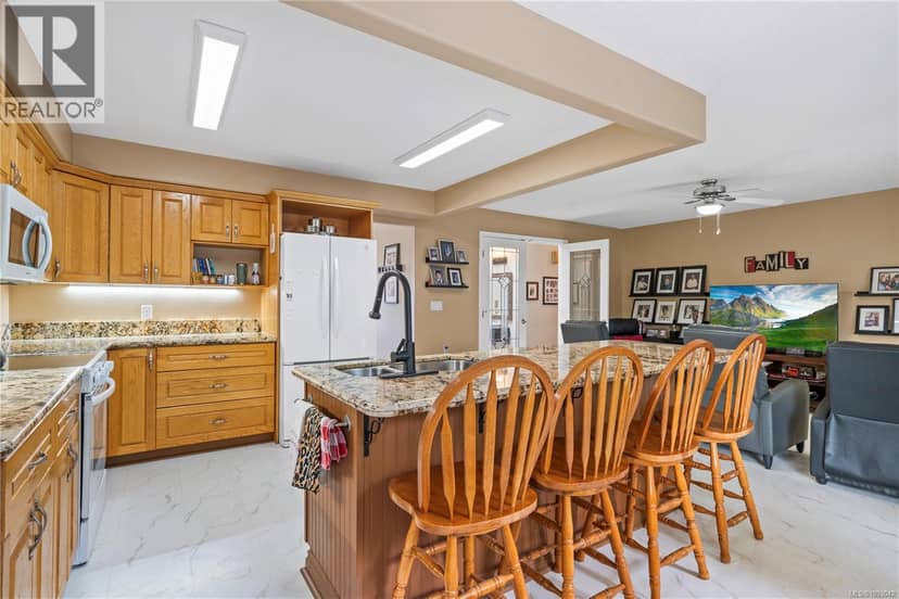 1072 Roberton Blvd — photo 5 of 40