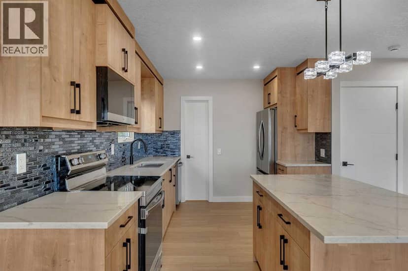 3032 32A Avenue SE — photo 9 of 34