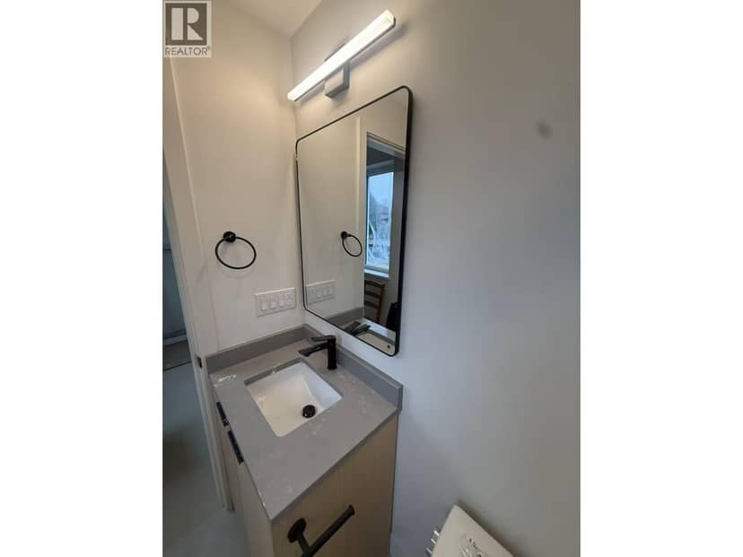 1 4638 Knight Street, Vancouver, photo 4