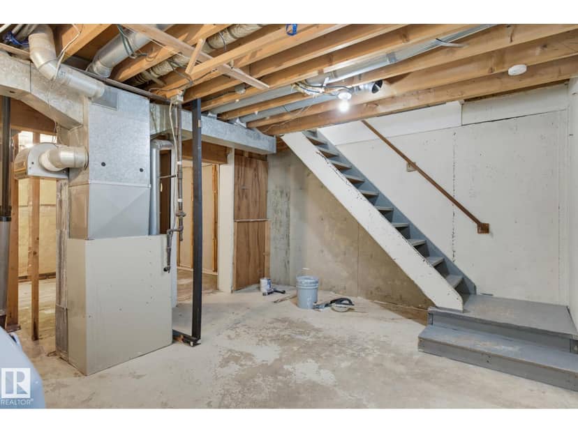 133 Woodstock NW — photo 16 of 26