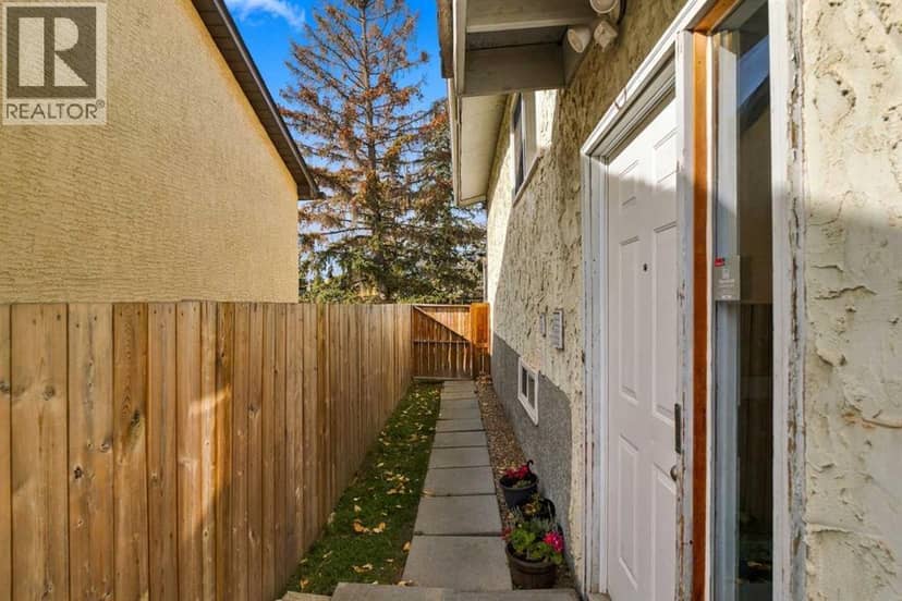 4646 80 Street NW, Calgary, photo 3