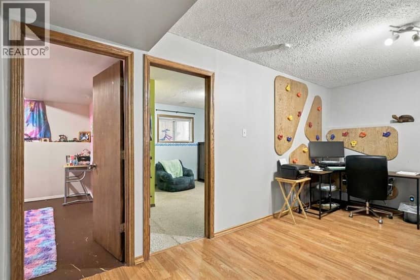 55 Wildrose Drive — photo 27 of 40