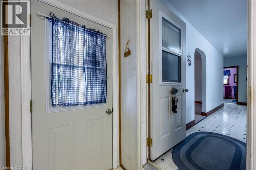 557 ORCHARD Avenue, Delhi, photo 3