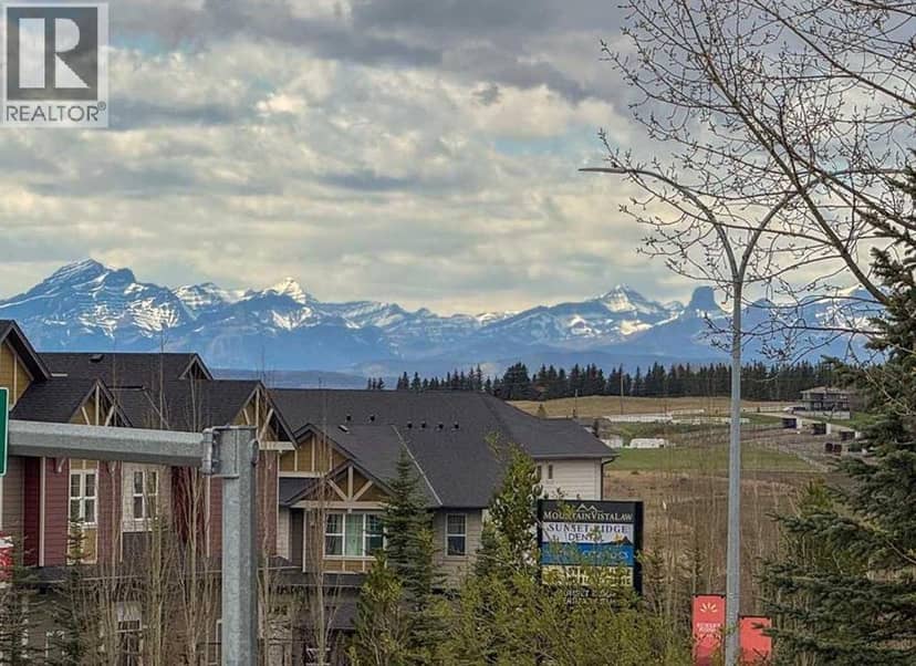 8 Sunset Square, Cochrane, photo 3