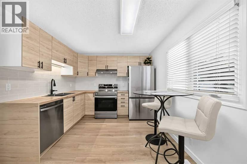 135 Woodsman Lane SW, Calgary, photo 6