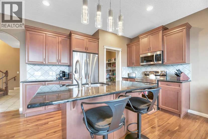 8 Sunset Square, Cochrane, photo 7