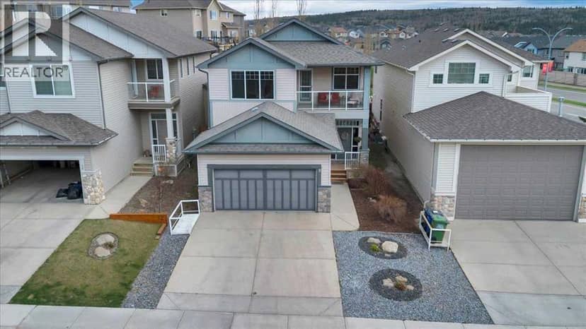 8 Sunset Square — photo 37 of 40
