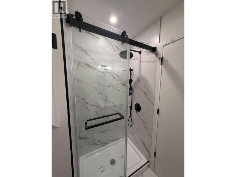 4636 Knight Street, Vancouver, photo 5