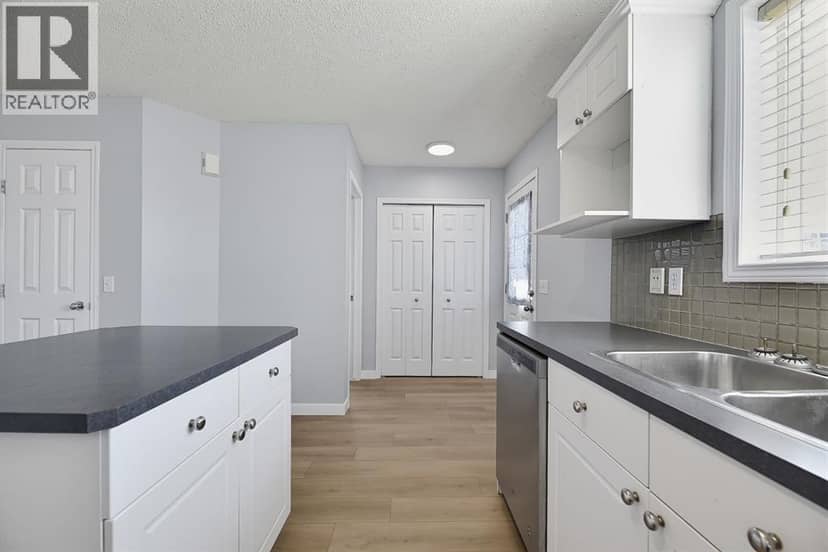 220 Covemeadow Road NE — photo 18 of 40