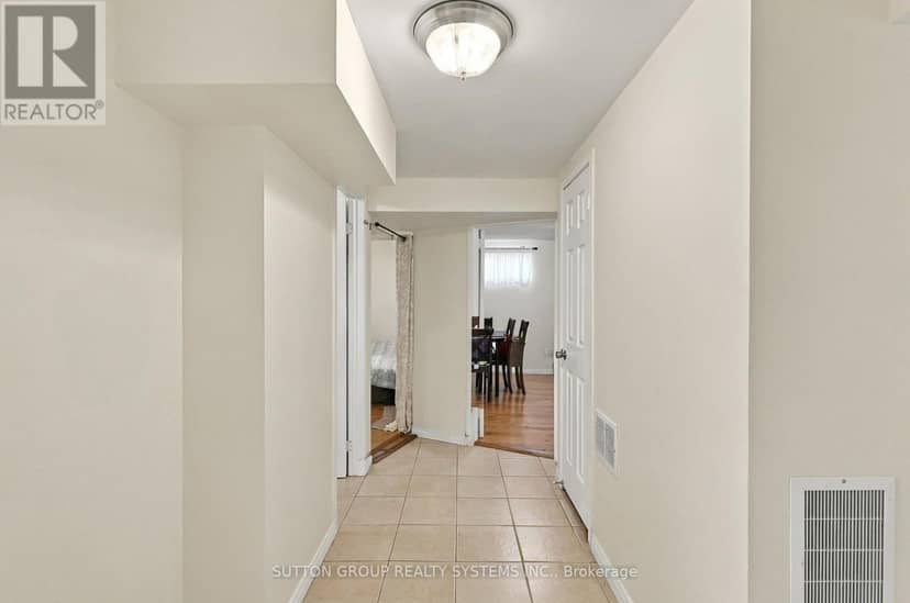 120 Tarragona Boulevard — photo 35 of 40