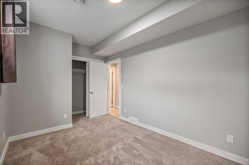 49 Seton Mews SE — photo 37 of 40
