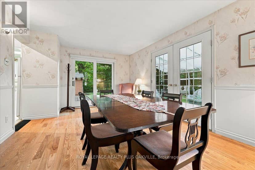 462 Evergreen Avenue — photo 13 of 40
