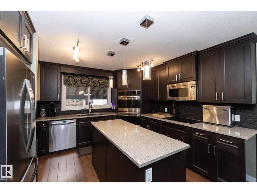 7412 33 AV NW, Edmonton, photo 6