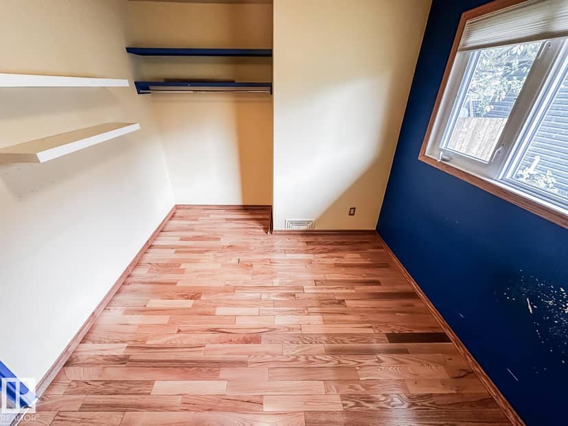 5812 105 AV NW — photo 23 of 40