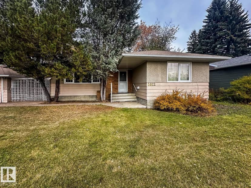 5812 105 AV NW, Edmonton, photo 2