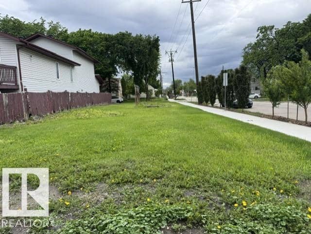 11447 90 ST NW, Edmonton, photo 2