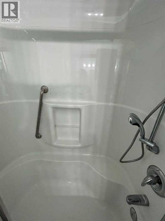 808 4 Avenue W — photo 21 of 32